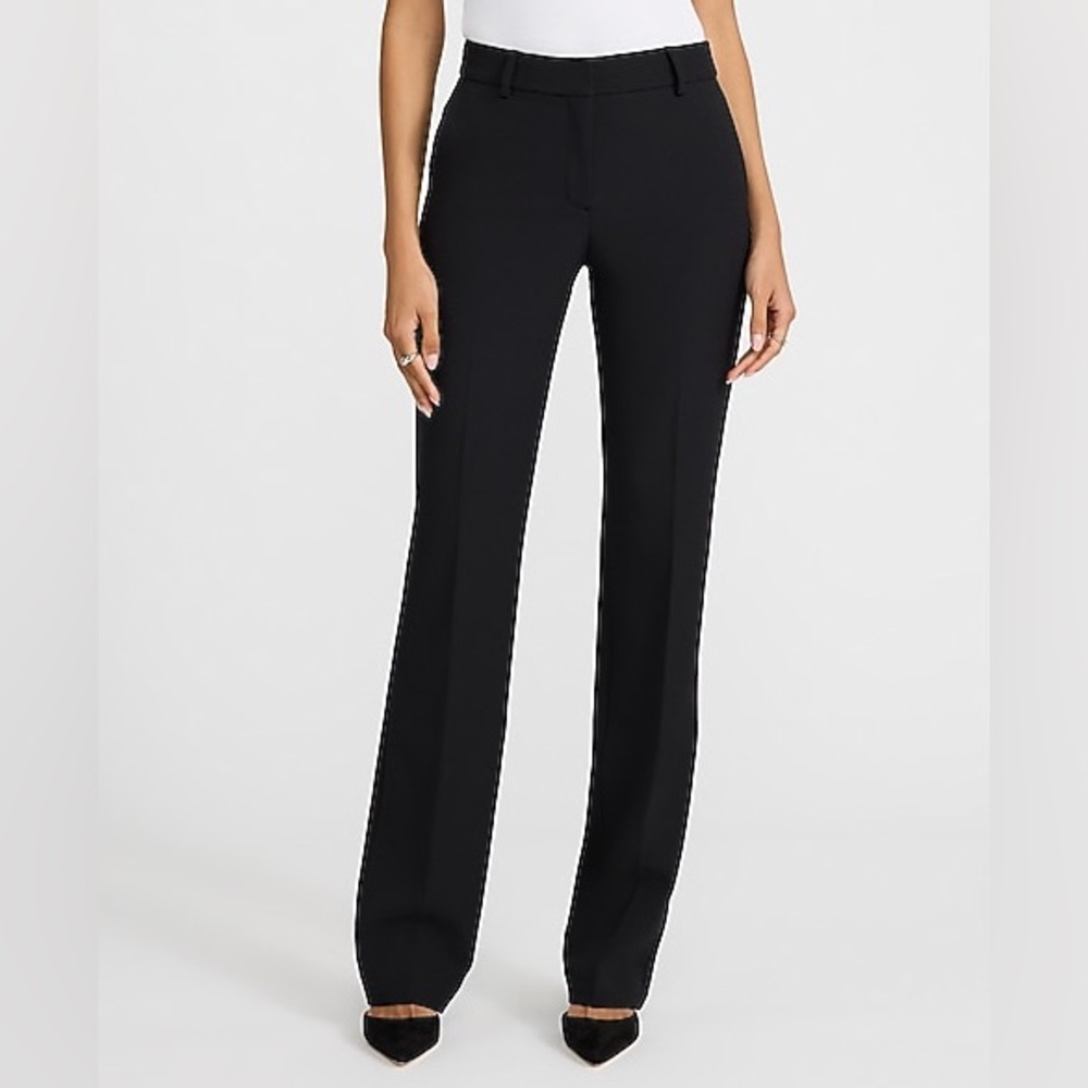 Express Editor Studio Stretch Twill Mid Rise Black Bootcut Pant in Size 4